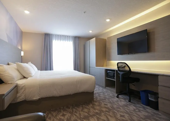 Days Inn By Wyndham Calgary North Balzac